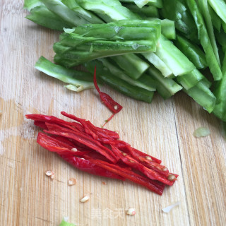 Stir-fried Octopus Leg with Bitter Gourd recipe