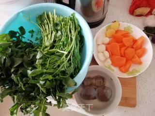 Chenshen Carrots, Horseshoe, Candied Dates and Watercress recipe