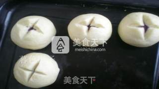 #aca烤明星大赛#purple Sweet Potato Filling Smiles Often Open Bread recipe