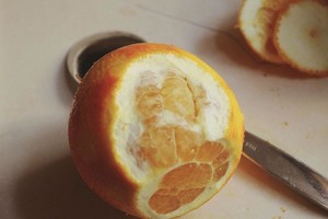 The Safety Factor is Very High without Hurting Hands. A Spoon that Can be Used by Children with Confidence. Peel The Navel Orange in 1 Minute. recipe