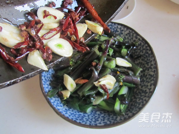 Stirred Red Cabbage Stalk recipe