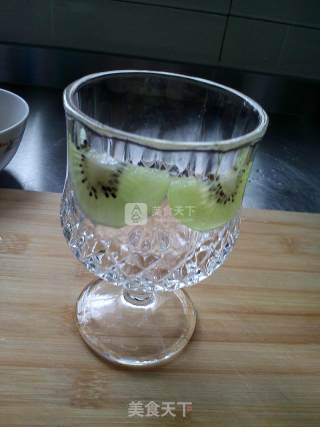 Kiwi Mango Smoothie recipe