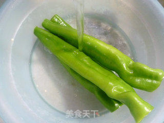 Huayu'er's Home-cooked Side Dish~~~~~~ Black Fungus Roasted Tiger Skin Pepper recipe