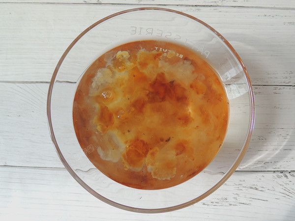 Peach Gum and Tremella Soup recipe