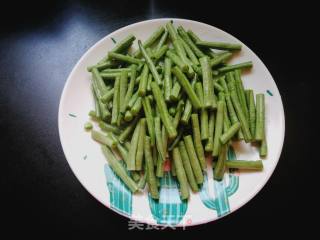 Nepeta Beans with Tahini Sauce recipe