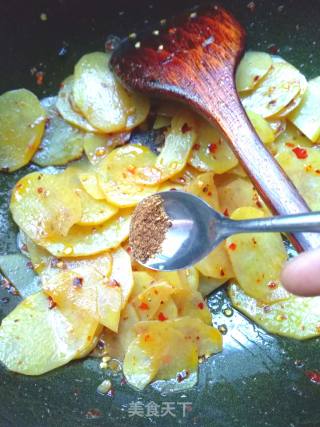Homemade Spicy Potato Chips recipe