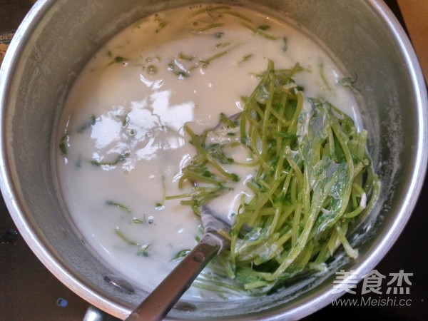 Bean Sprouts Milk Soup recipe