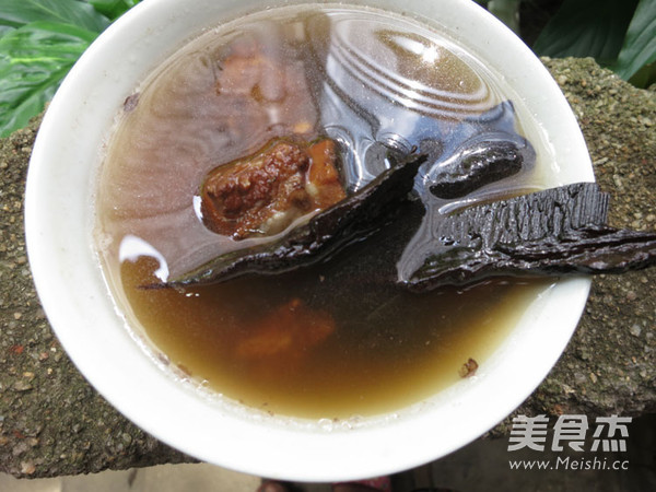 Nourishing Wild Lingzhi Soup for Autumn and Winter recipe
