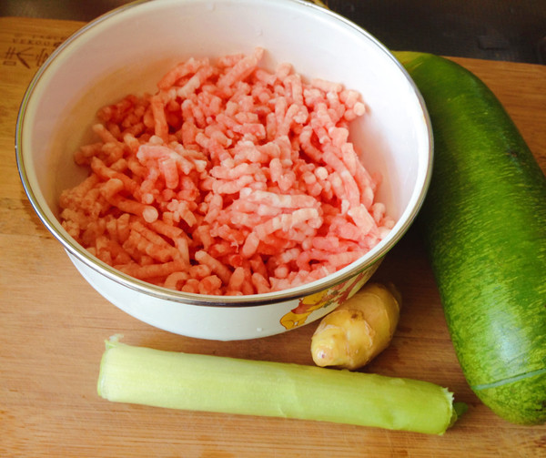 Radish Pork Dumplings recipe