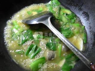 Beef Tendon Balls and Vegetable Core Rice Cake Soup recipe