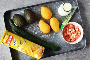 Prawn Salad with Potato Chips and Avocado recipe