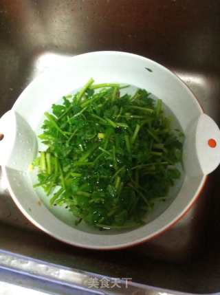 Celery Sprouts Fried Garlic Sprouts recipe
