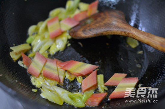Braised Chicken Wings with Three Sauces recipe