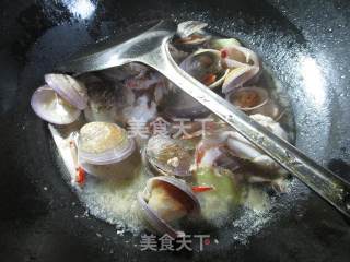 Round Clams Boiled Crab recipe