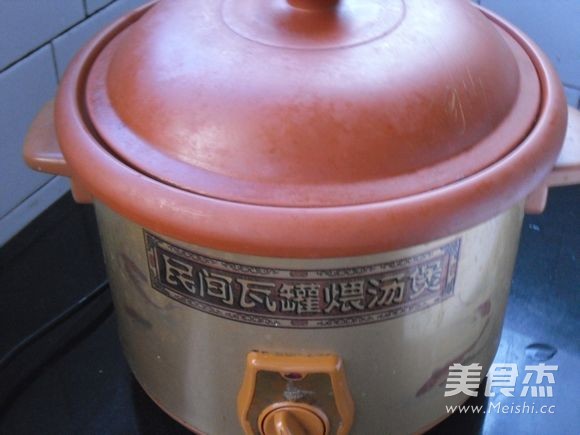 Beef Hoof and Carrot Claypot recipe