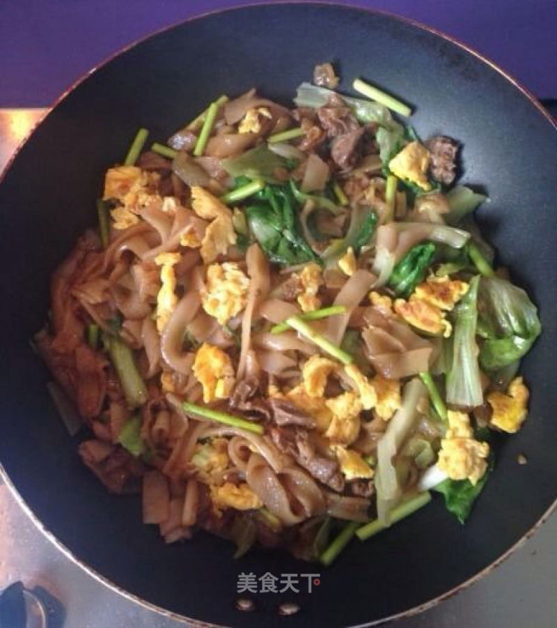 Beef Stir-fried Rice Noodles recipe