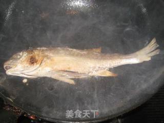 Roasted Yellow Croaker with Garlic recipe