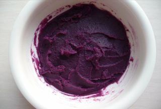 Milky Purple Potato Cake recipe