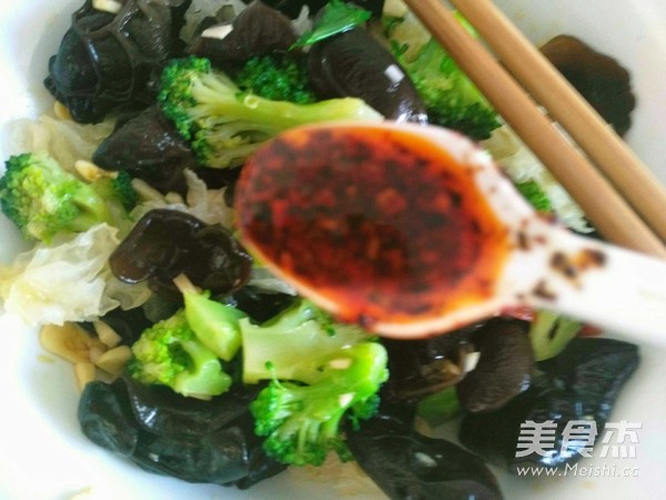 Mixed Broccoli Fungus recipe