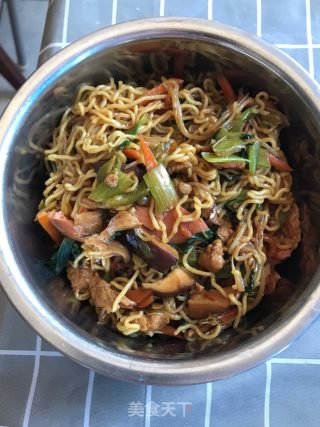 Fried Instant Noodles recipe