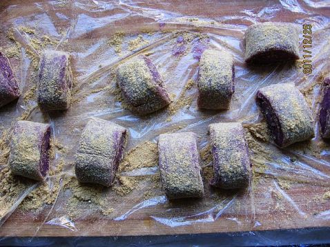 Microwave Purple Sweet Potato Donkey Rolling recipe