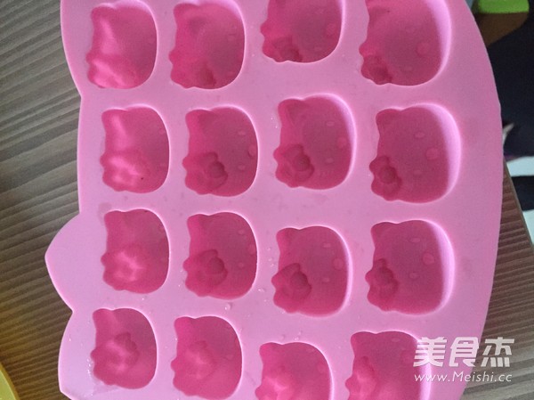 Kitty Millet Cake recipe