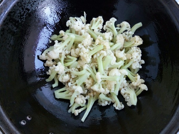 Braised Organic Cauliflower Tofu in Oyster Sauce recipe