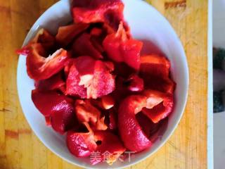 Stir-fried Pork with Red Cabbage and Pepper recipe