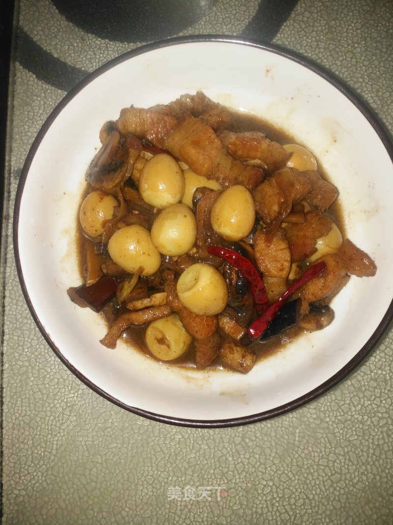 Pork with Quail Egg and Mushroom recipe