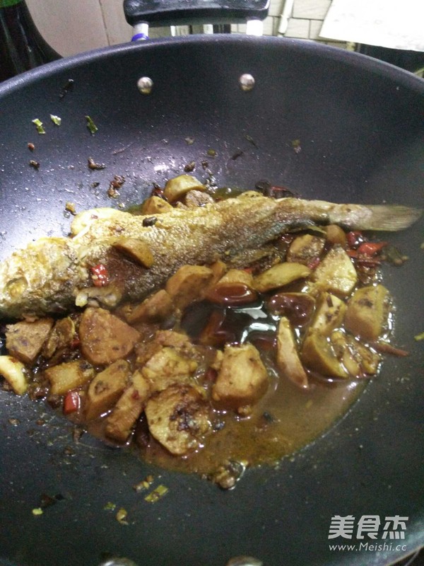 Small Taro Yellow Croaker recipe