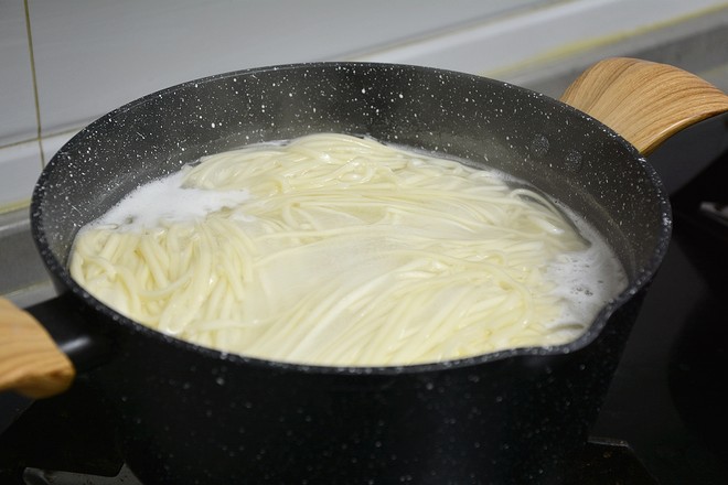 Black Pepper Beef Fried Noodles recipe