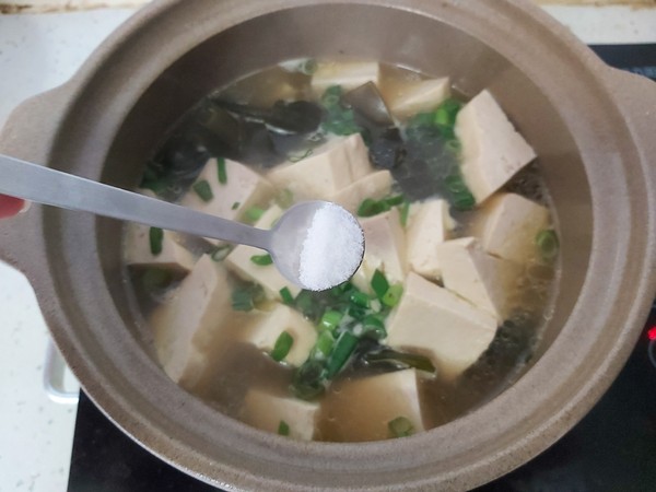 Seaweed Tofu Soup recipe