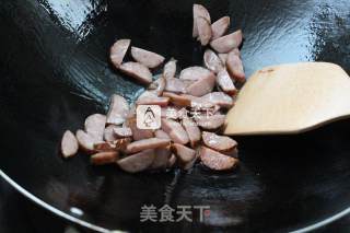 Stir-fried Douban with Red Intestine recipe