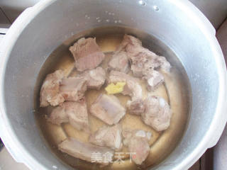 Yam Spare Ribs Soup recipe