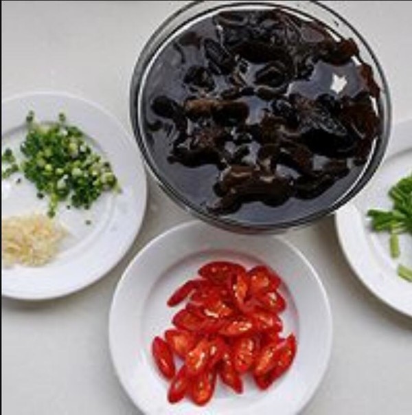 Weight Loss and Detoxification: Black Fungus with Vinegar Pepper recipe