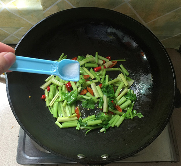 Stir-fried Shrimp with Celery recipe