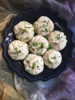 Delicious Pan-fried Buns recipe