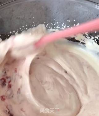 Strawberry Bomb Mousse recipe