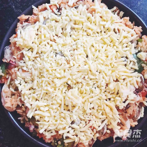 Baked Rice with Seafood and Cheese recipe