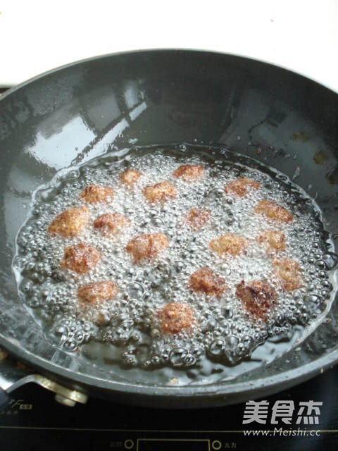 Dried Fried White Carrot Meatballs recipe