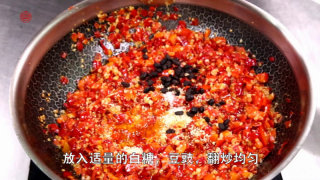 Hunan Cuisine [fish Head with Chopped Peppers] Detailed Explanation of Authentic Practice recipe