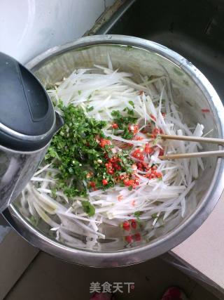 Radish and Sour Shreds recipe