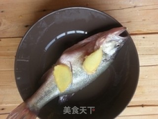 [homel 18 is As Delicious As A Feast] Steamed Sea Bass with Bacon recipe