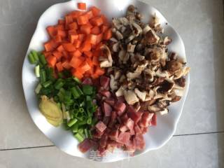 Braised Rice with Pork Ribs and Wax Intestines recipe