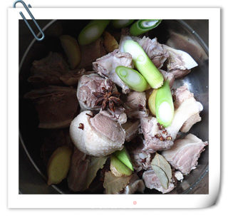 Simmered Duck in Broth recipe