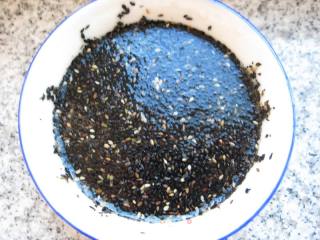 Yizhi Wufa—walnut Black Sesame Sago recipe