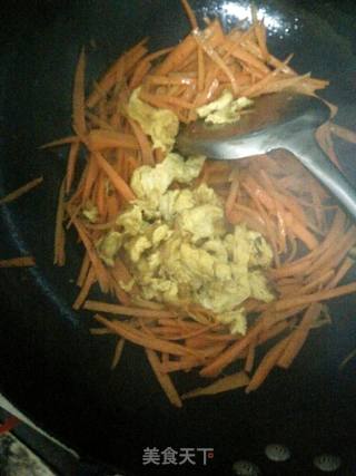 Scrambled Eggs with Carrots recipe