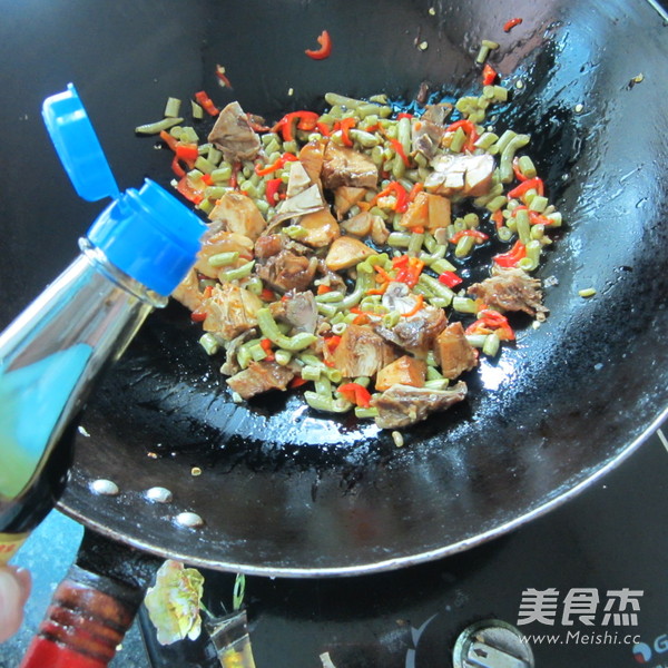 Stir-fried Cured Chicken with Capers recipe