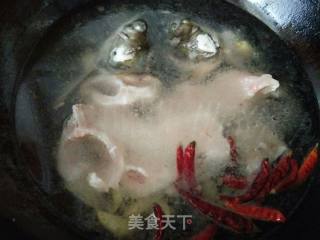 Stewed Grass Carp with Hime Mushroom recipe