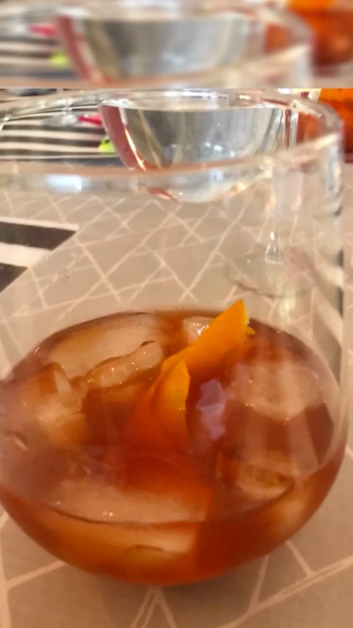 Classical Cocktail Old-fashioned recipe